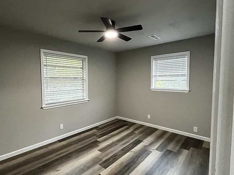 501 W Spruce St #501 — Photo 4