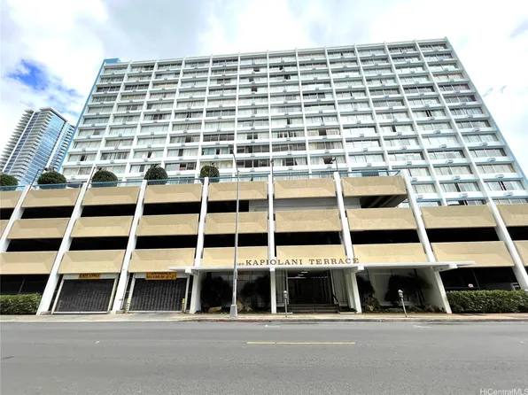 1560 Kanunu St APT 1402, Honolulu, HI 96814