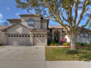 18712 Chaville Rd, Lutz, FL 33558