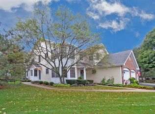 505 Bradbury Ln #505, Geneva, IL 60134