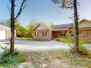 22 Warden Rd, Fayetteville, TN 37334