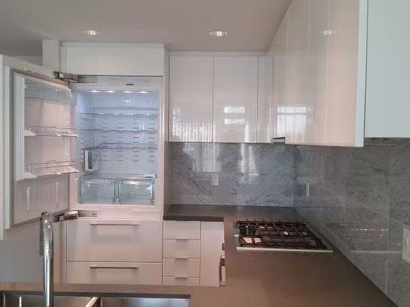 2nd image of 7328 Gollner Ave #601