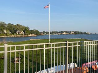 22 Harbour Vlg #B, Branford, CT 06405