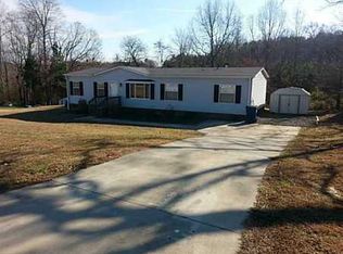 609 Booker T Womble Rd, Randleman, NC 27317