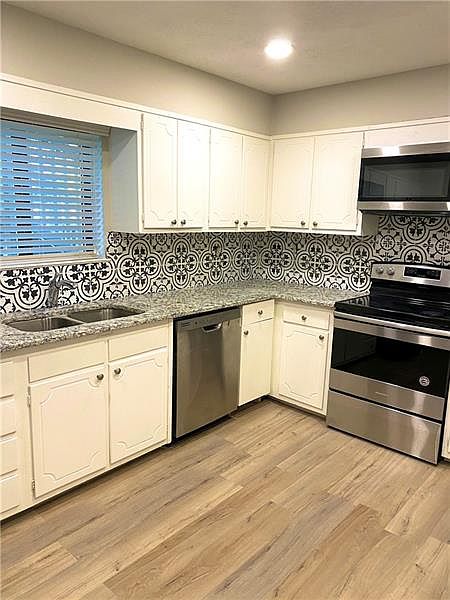 1st image of 2947 Torreya Way SE