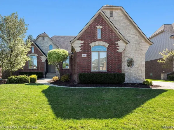 54678 Pelican Ln, Shelby Township, MI 48315