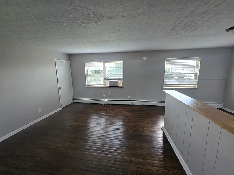 4720 Ridge Ave #6 — Photo 9