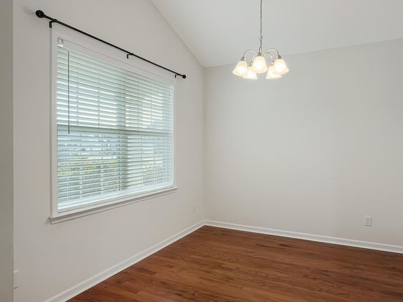 4th image of 8145 Halbert Dr