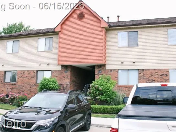 38770 Lanse Creuse St, Harrison Township, MI 48045