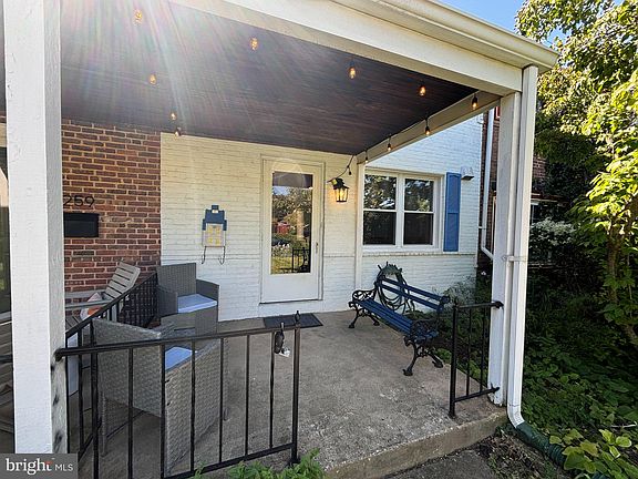 3rd image of 257 Ridge Ave
