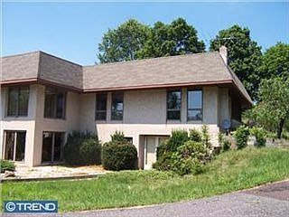 2nd image of 354 Houseman Rd