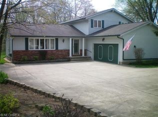 17943 Bennett Rd, North Royalton, OH 44133