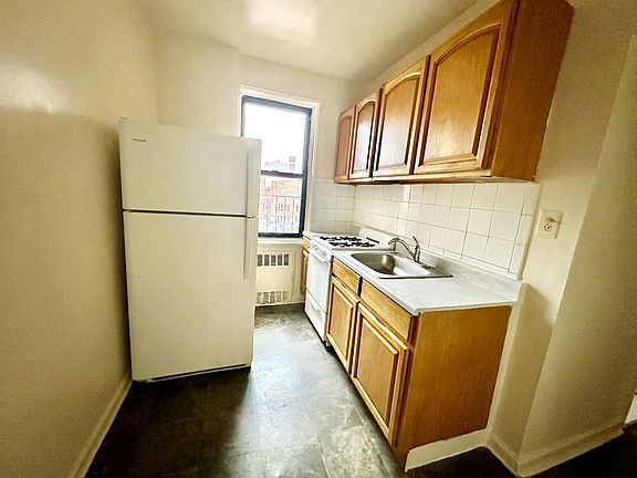 2nd image of 37-09 75th St #5C