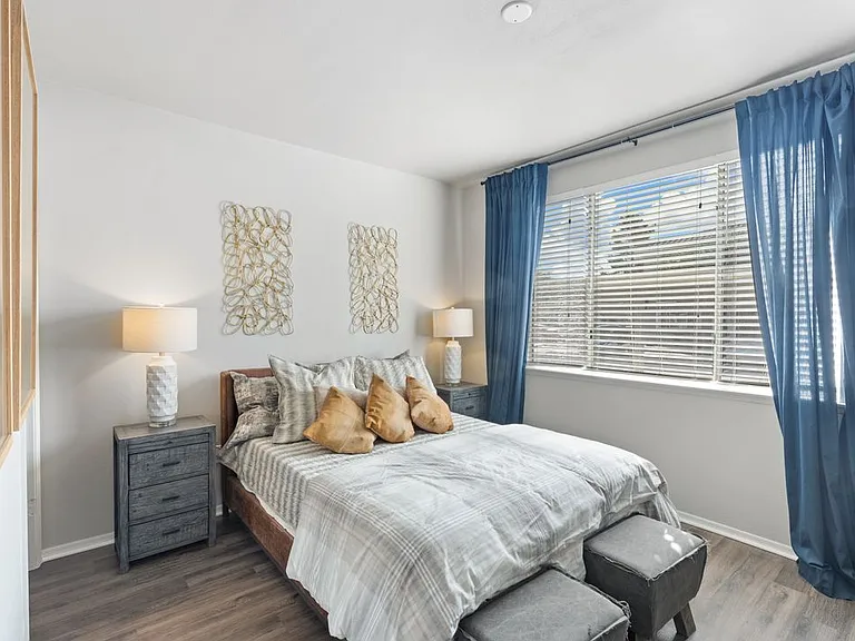 1 and 2-Bedroom Apartments