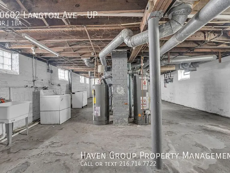 10602 Langton Ave #UP — Photo 20