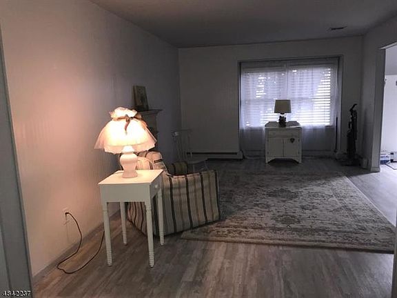 5th image of 9 Village Dr #1104