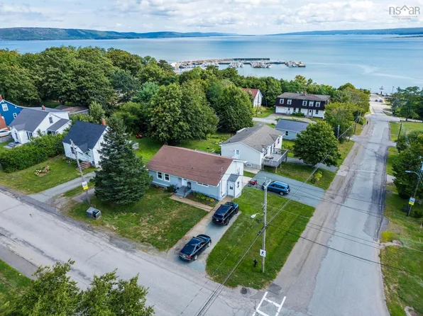 126 King St, Digby, NS B0V 1A0