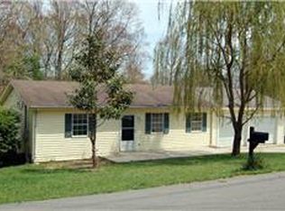 1331 Maplewood Rd, Ashland City, TN 37015