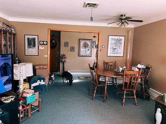 5th image of 414 Park St