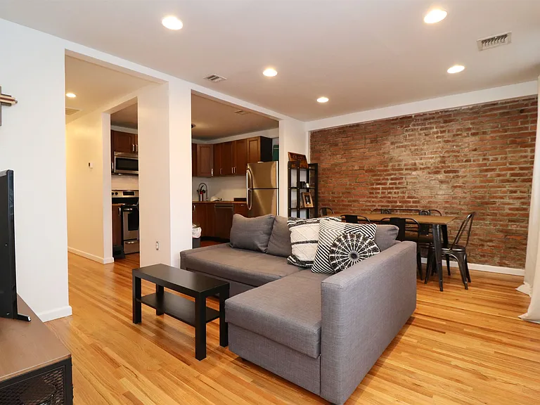 206 Beacon Ave #2 — Photo 1