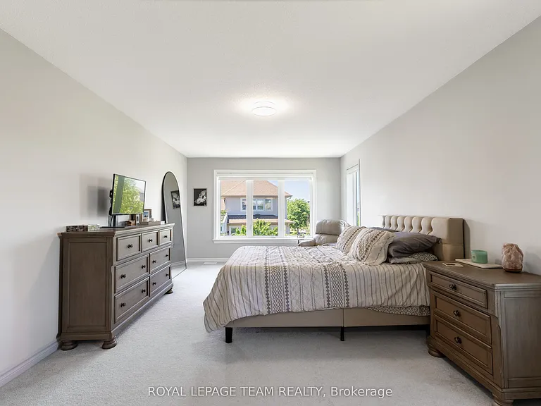 512 Breccia Hts — Photo 23