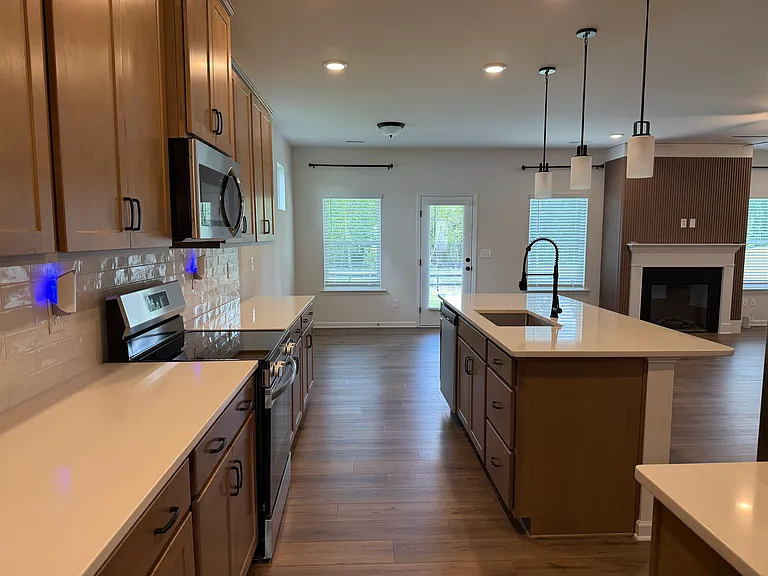 Gourmet kitchen