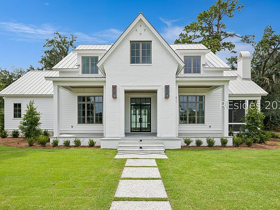 2nd image of 471 Davies Road