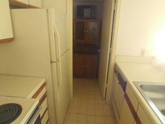 4th image of 25 Cape Dorey Dr