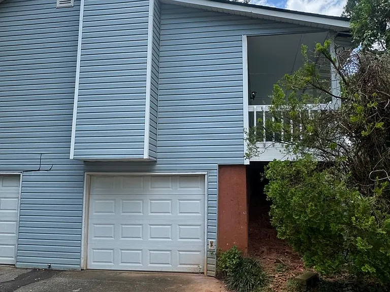 370-372 Booth Cir SW #370-372 — Photo 2