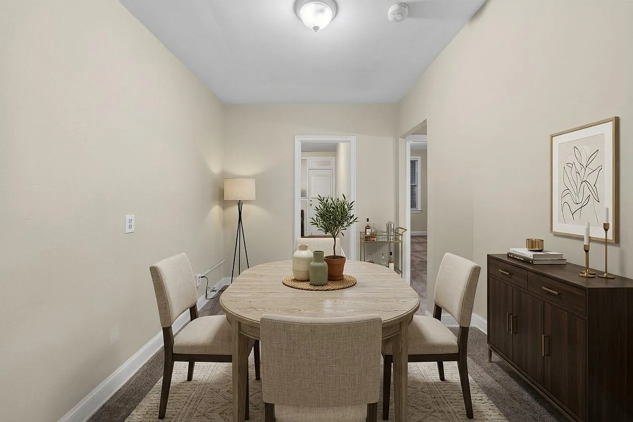 1 bed, $1,221 — Photo 2