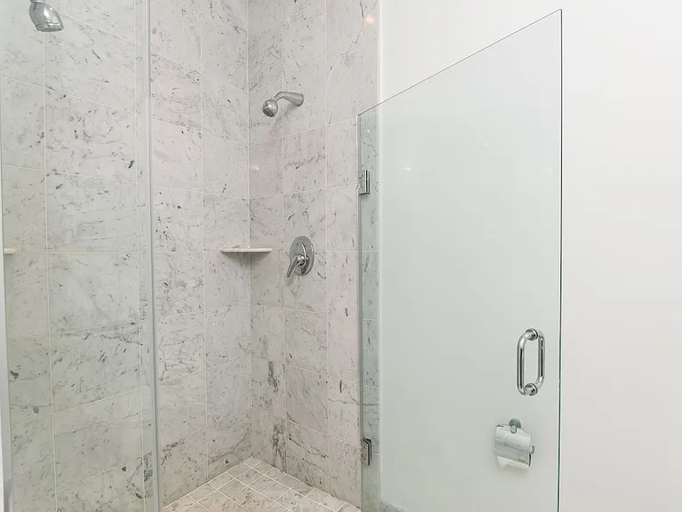 2100 11th St NW #407 — Photo 13