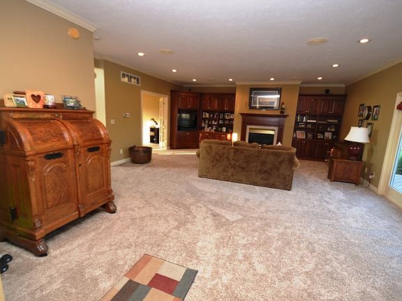5th image of 1717 S Hiland Dr