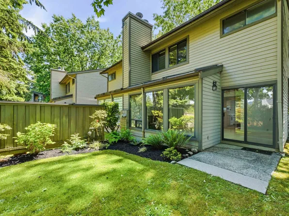 5837 Mayview Cir, Burnaby, BC V5E 4B7