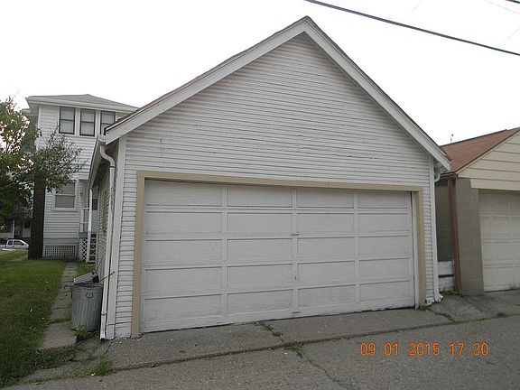 2 Car detached Garage