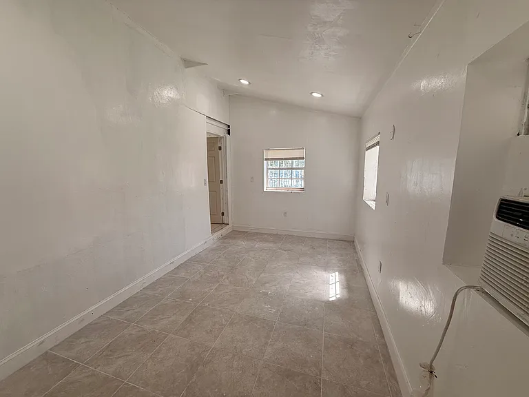 NW 64th St — Photo 9