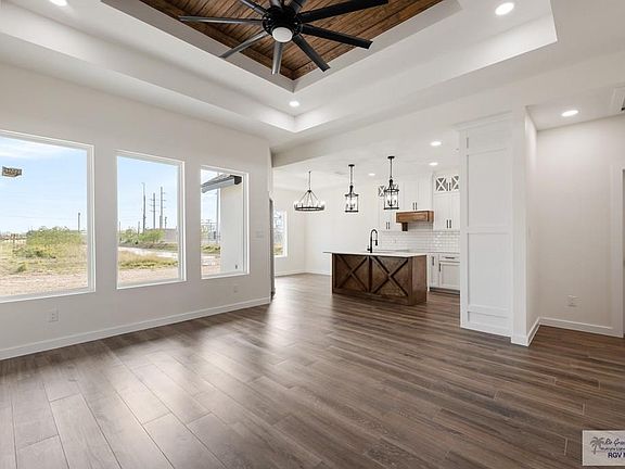 3rd image of 6005 Dakota Rose Cir