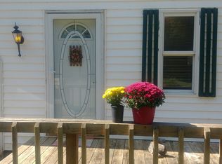 5709 Blue Sulphur Springs Rd, Alderson, WV 24910