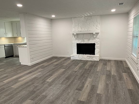 2nd image of 244 Happy Hollow Rd
