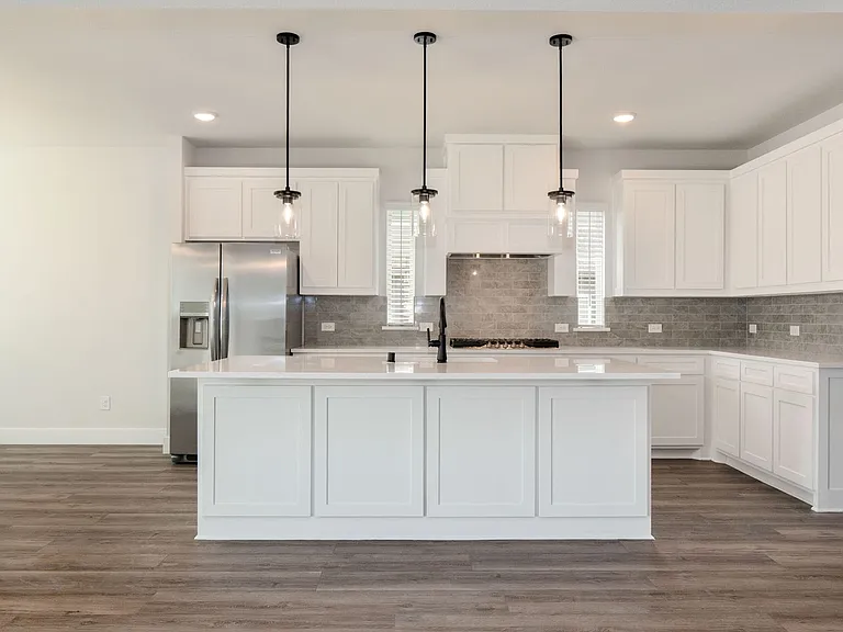 1609 Whisperwood Way — Photo 11