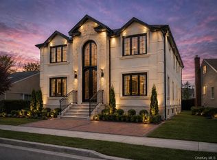 22 Elderberry Lane, Valley Stream, NY 11581