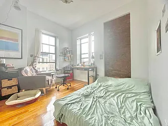 Rented by Doorway NYC, LLC