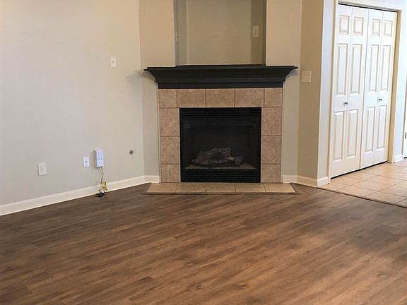 4th image of 1474 Lawson Dr