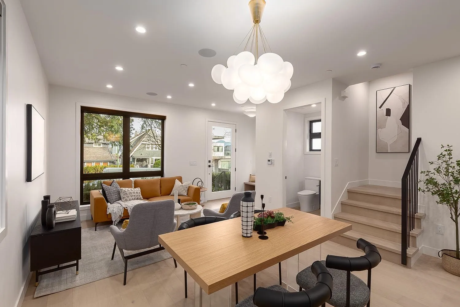 3 bed, 1500 sqft, $6,750 — Photo 1