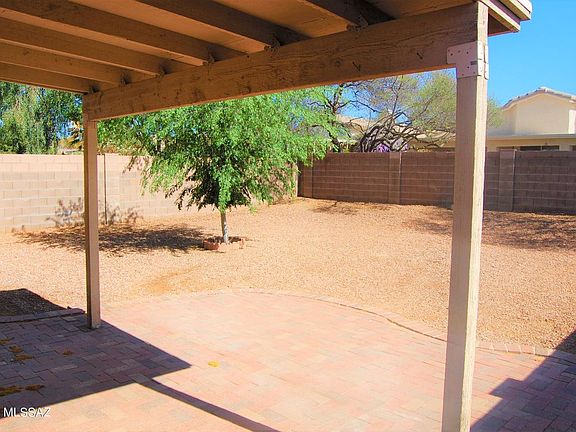 2nd image of 8832 N Mesquite Bluffs Pl