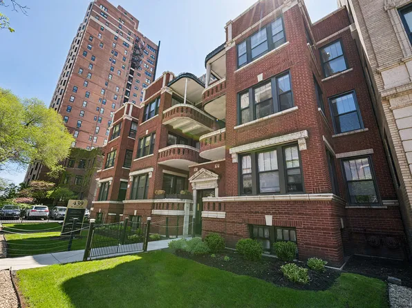 (undisclosed Address), Chicago, IL 60657