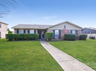 1318 Sequoia Ct, Desoto, TX 75115