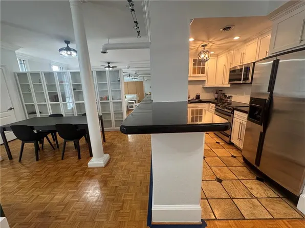3060 Pharr Court North NW APT 613, Atlanta, GA 30305