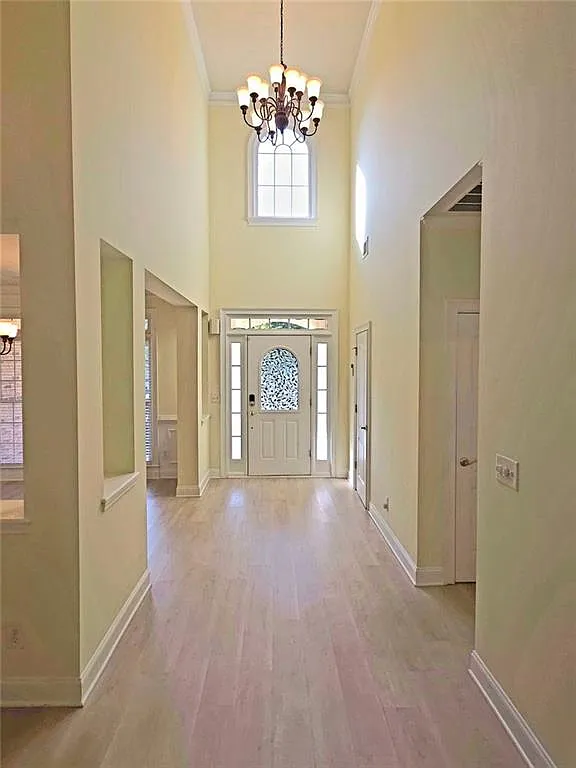 4 bed, 3.5 bath, 3057 sqft, $2,800 — Photo 3