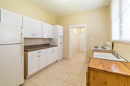 541 NE 2nd Ave #B Photo 1 541 NE 2nd Ave #B Photo 1