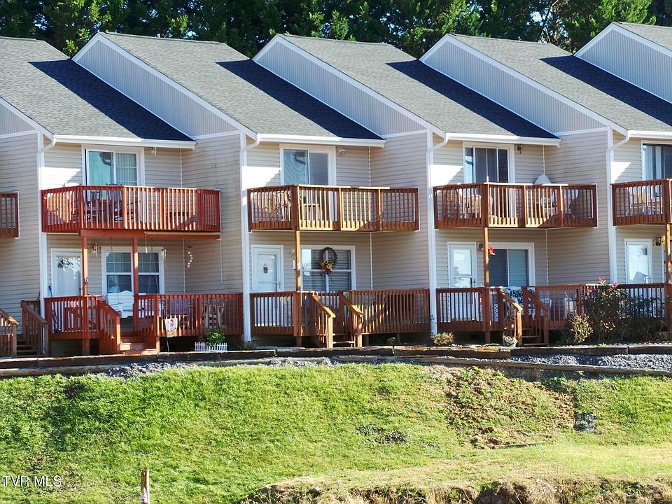 1st image of 516 Lakeside Dock Dr APT 3